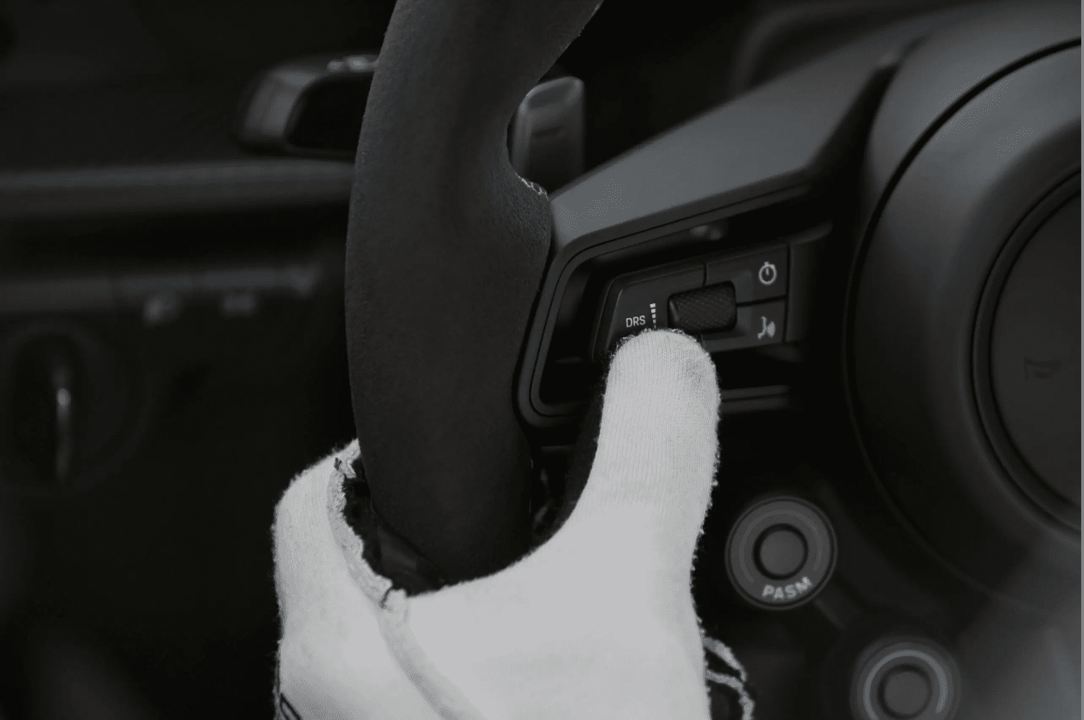 Porsche 992 GT3RS steering wheel